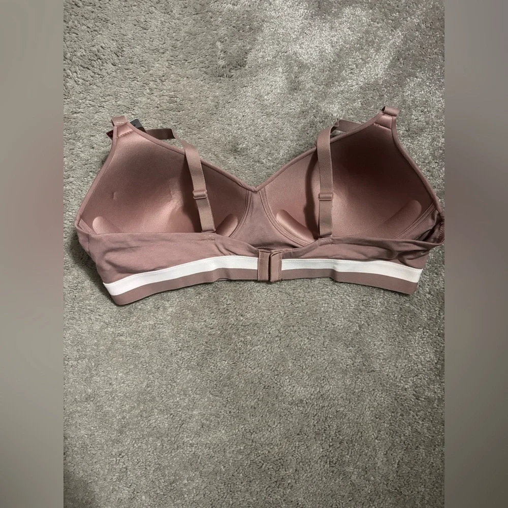 Hanes Women's Natural Lift Wireless Bra Size 3XL